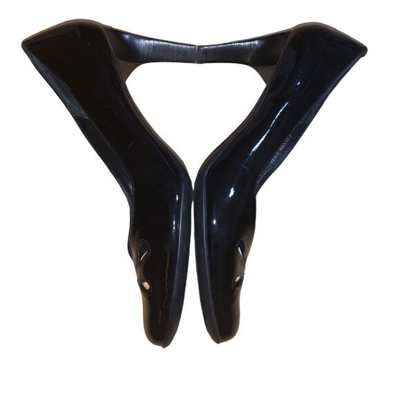 Etienne Aigner “Calvin” Patent Leather Pumps - Picture 3 of 7